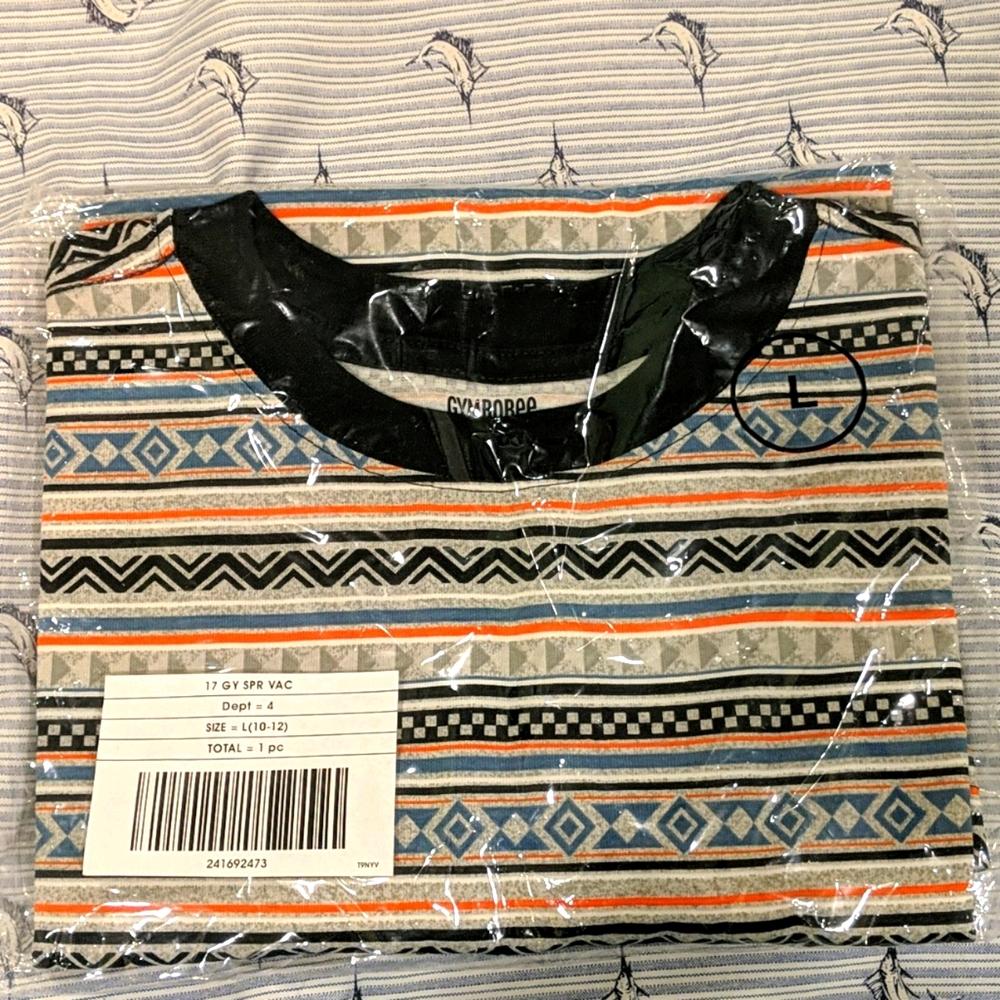 Bundle of a Gymboree tee and a pair of Gap shorts